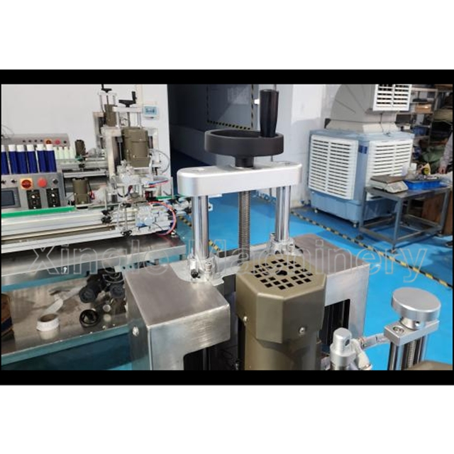 Desktop 4 Heads Liquid Filling Capping And Labeling Machine